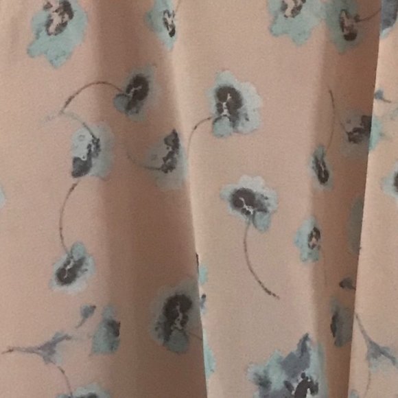 BCBGirls Waterfall Poppies Dress - Picture 5 of 12